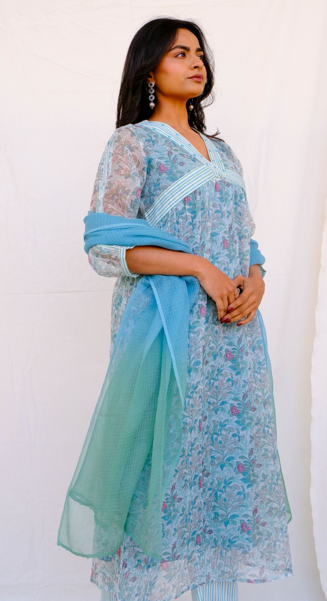 Gulabo Yasmin Aliya Cut Kurta Set