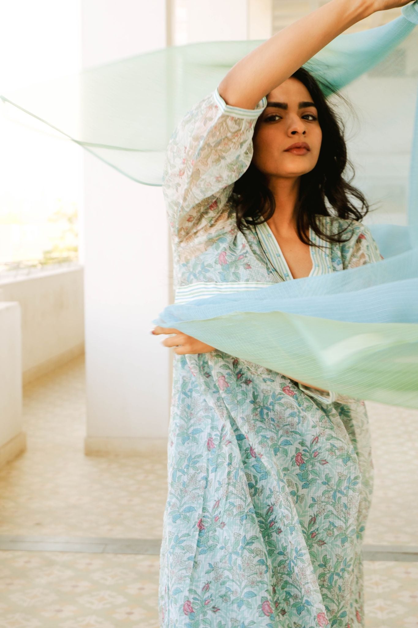 Gulabo Yasmin Aliya Cut Kurta Set