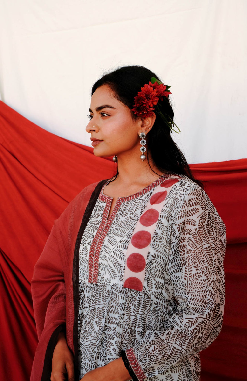 Monochrome Gul Bagh - Red Kurta Set