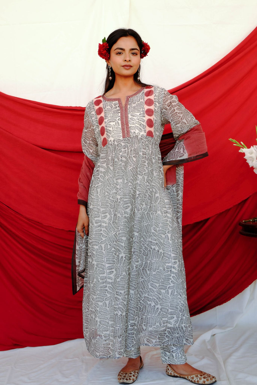 Monochrome Gul Bagh - Red Kurta Set