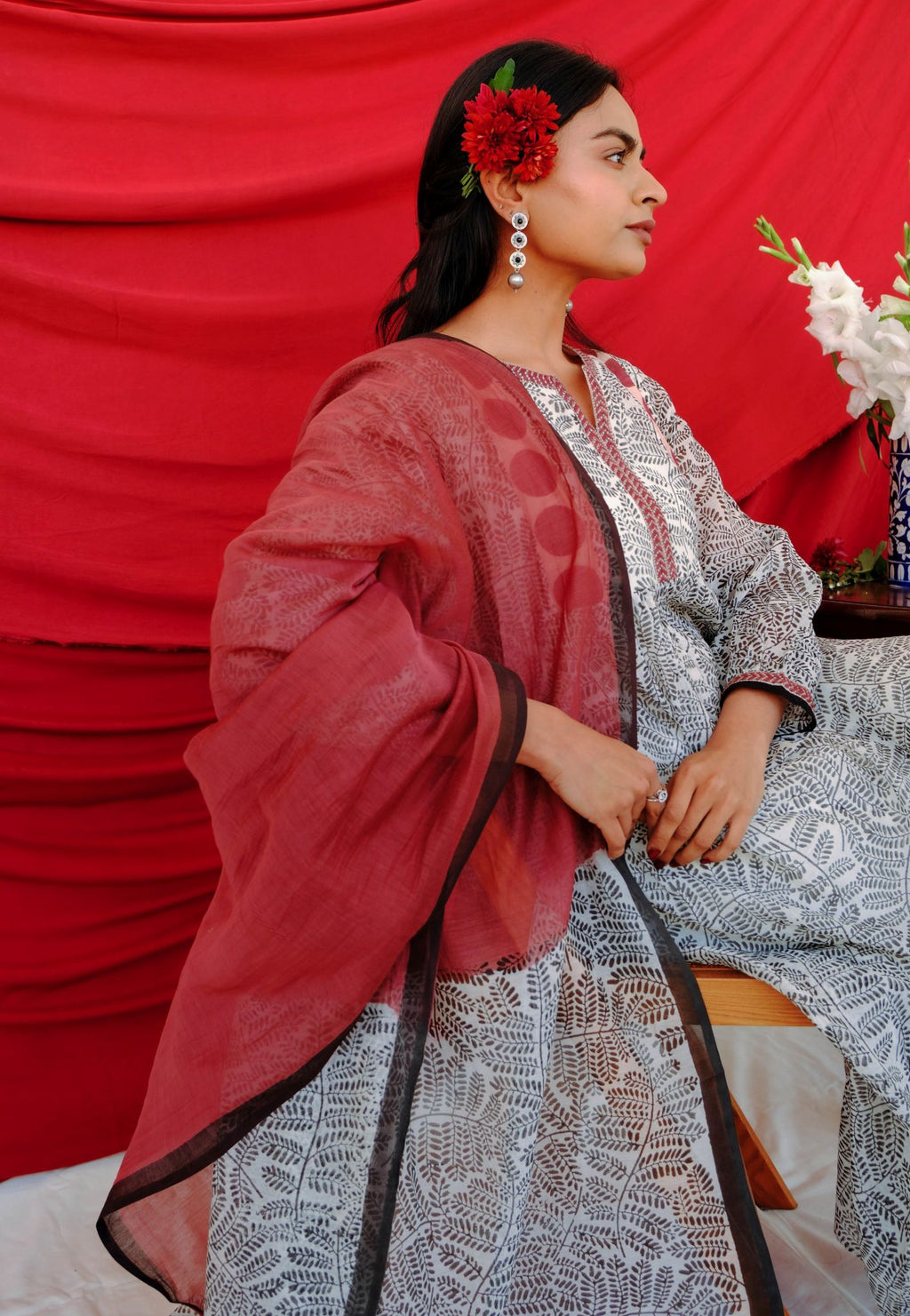 Monochrome Gul Bagh - Red Kurta Set