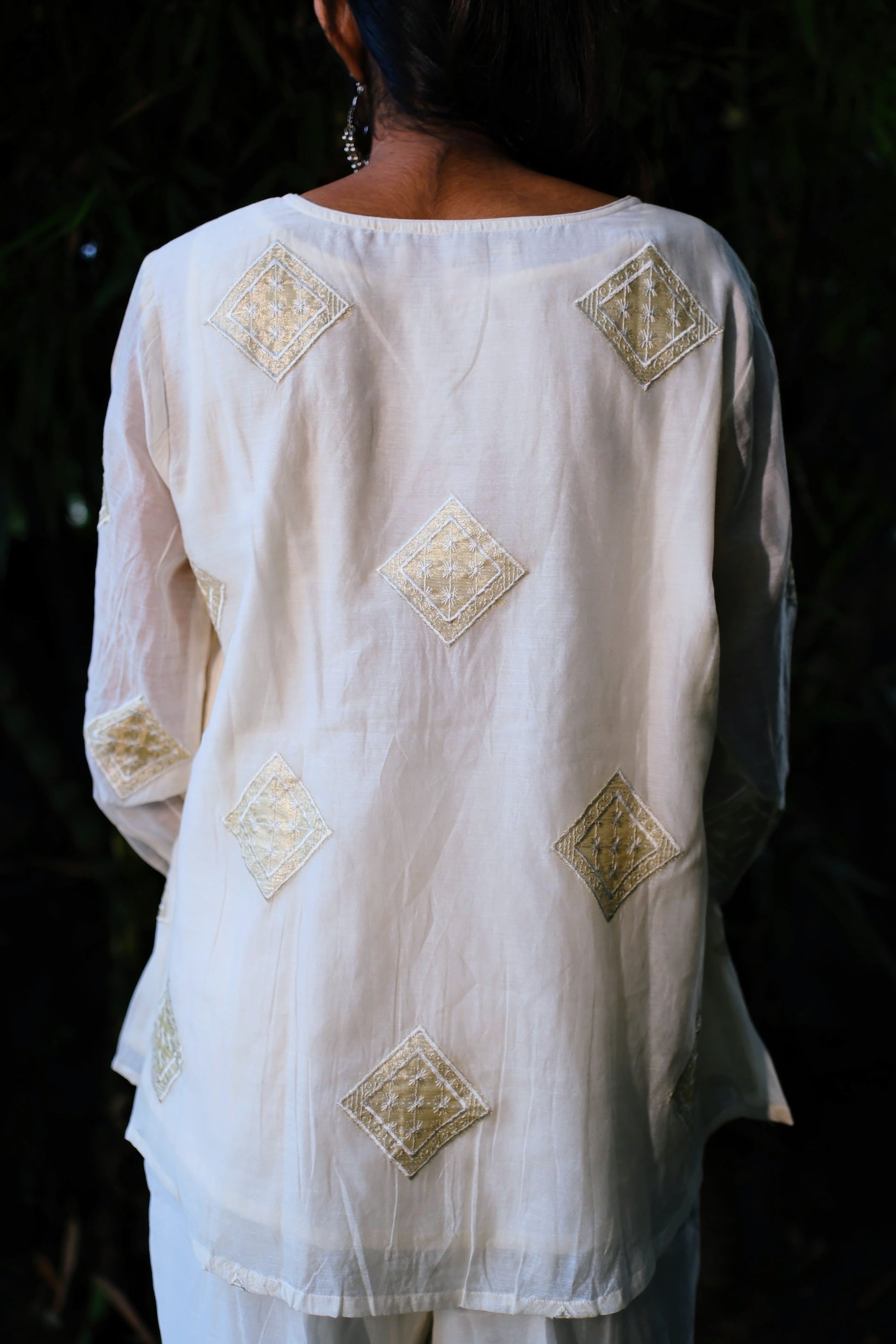Chanderi Silk off white top w/ embroidery