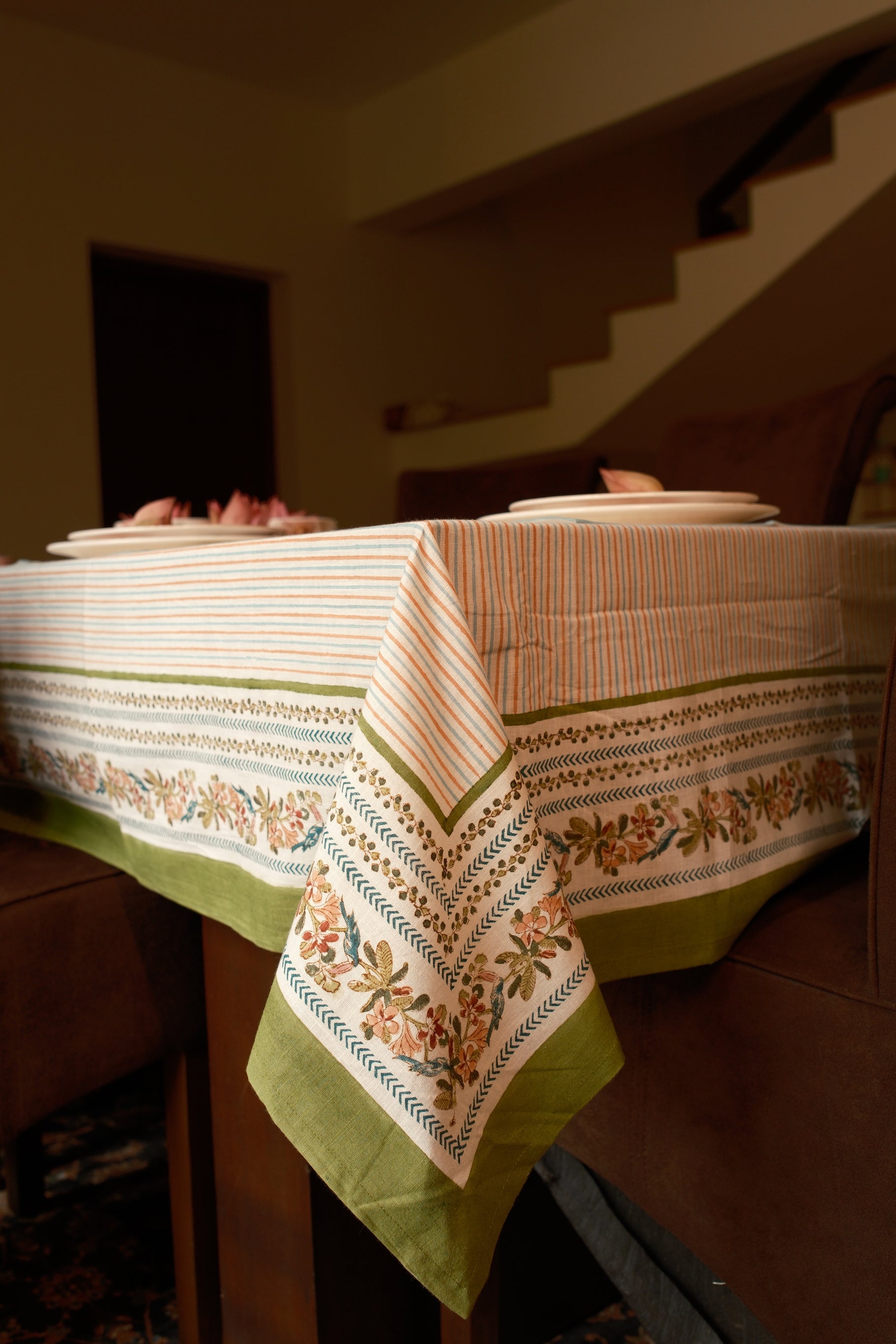 TS Bird Print Tablecloth - 10 Seater