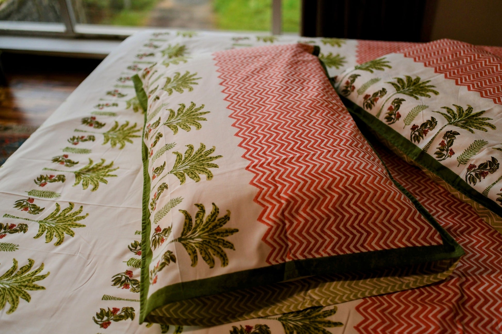 Chevron Trio Print Bedsheet Set