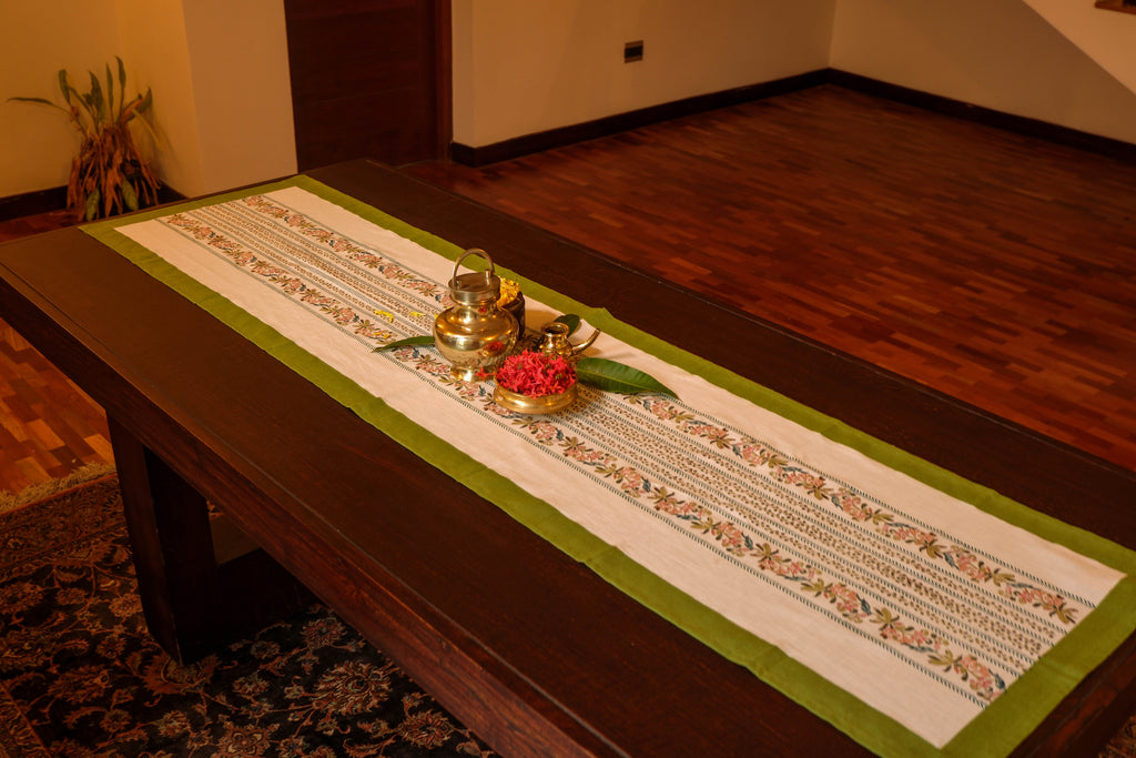 TS Bird Print Table Runner - 8 Seater