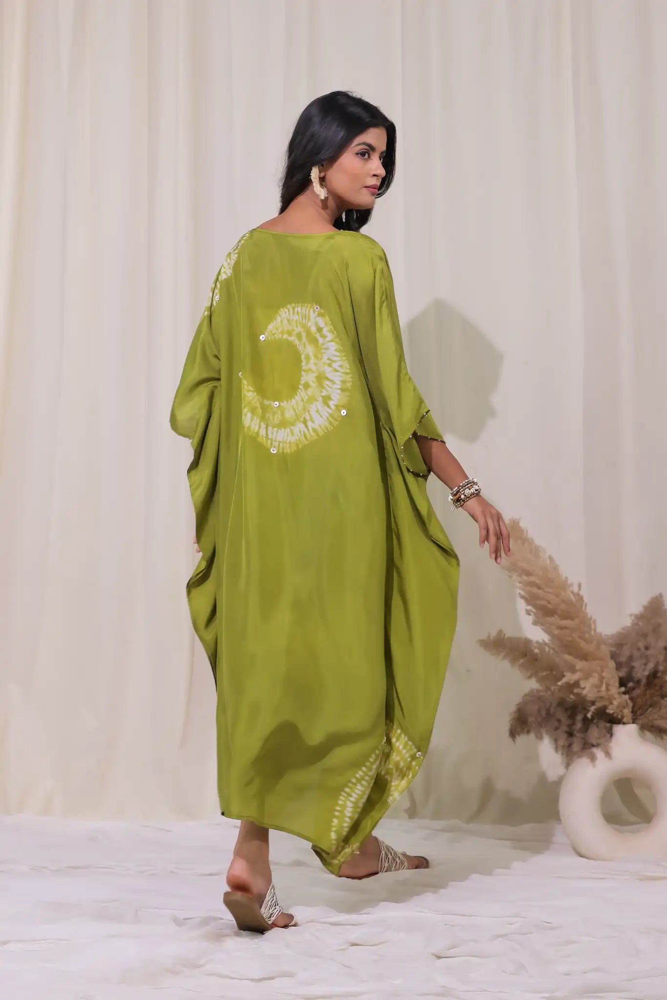 Green habutai silk shibori kaftan