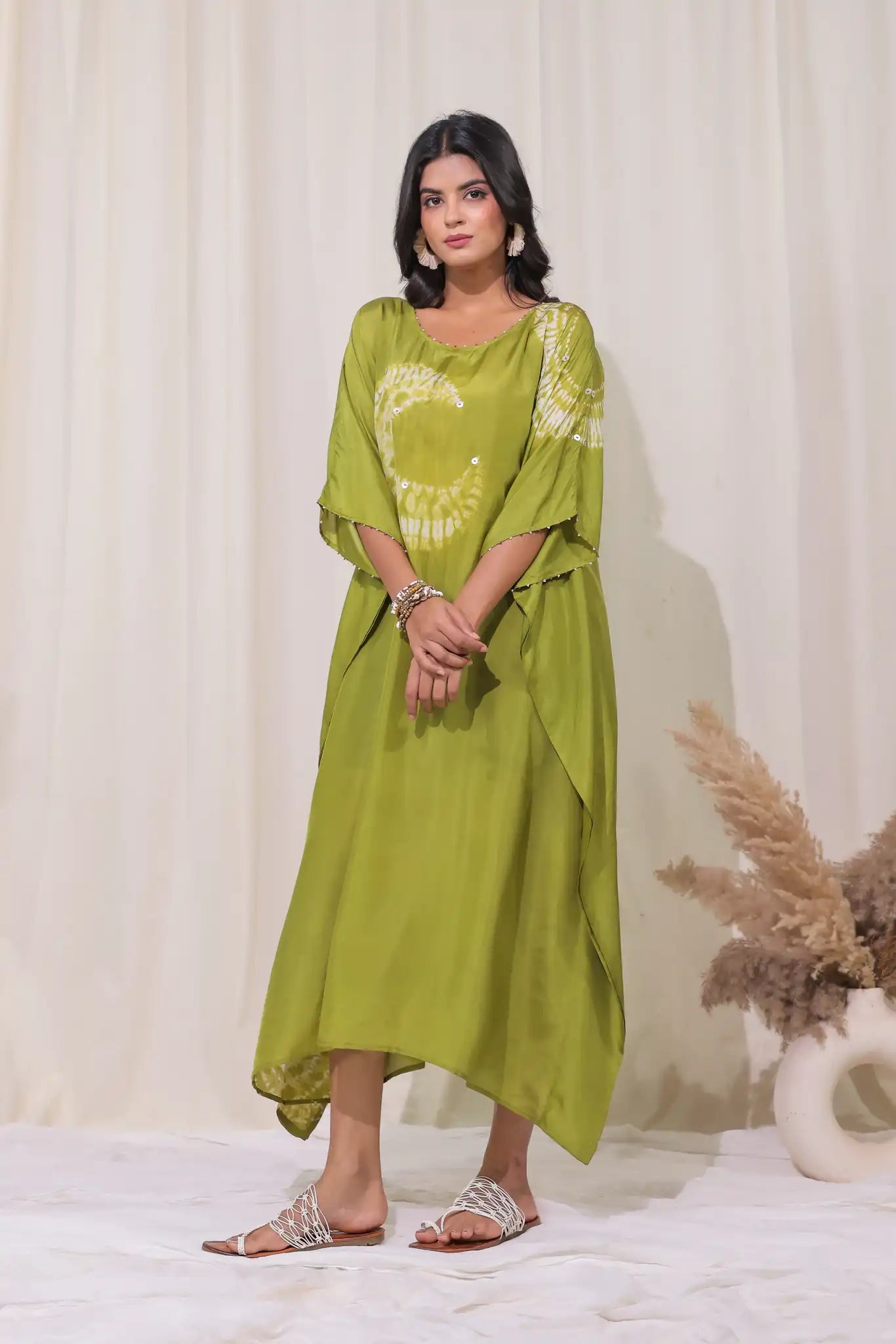 Green habutai silk shibori kaftan