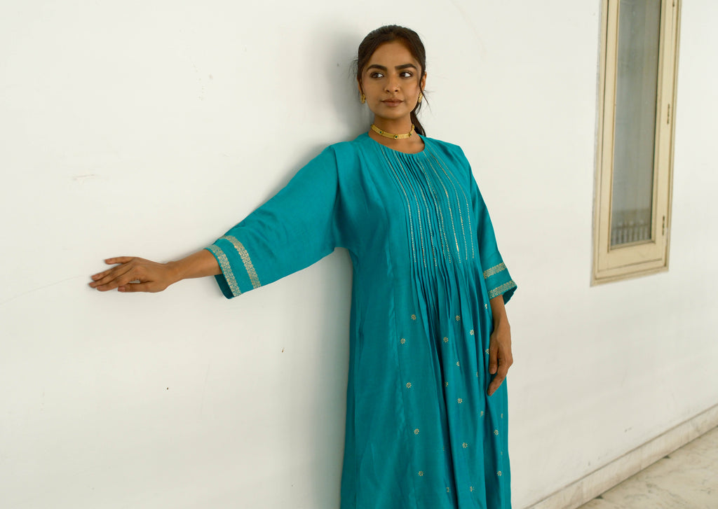 Green Silk Kurta w Rogan Art